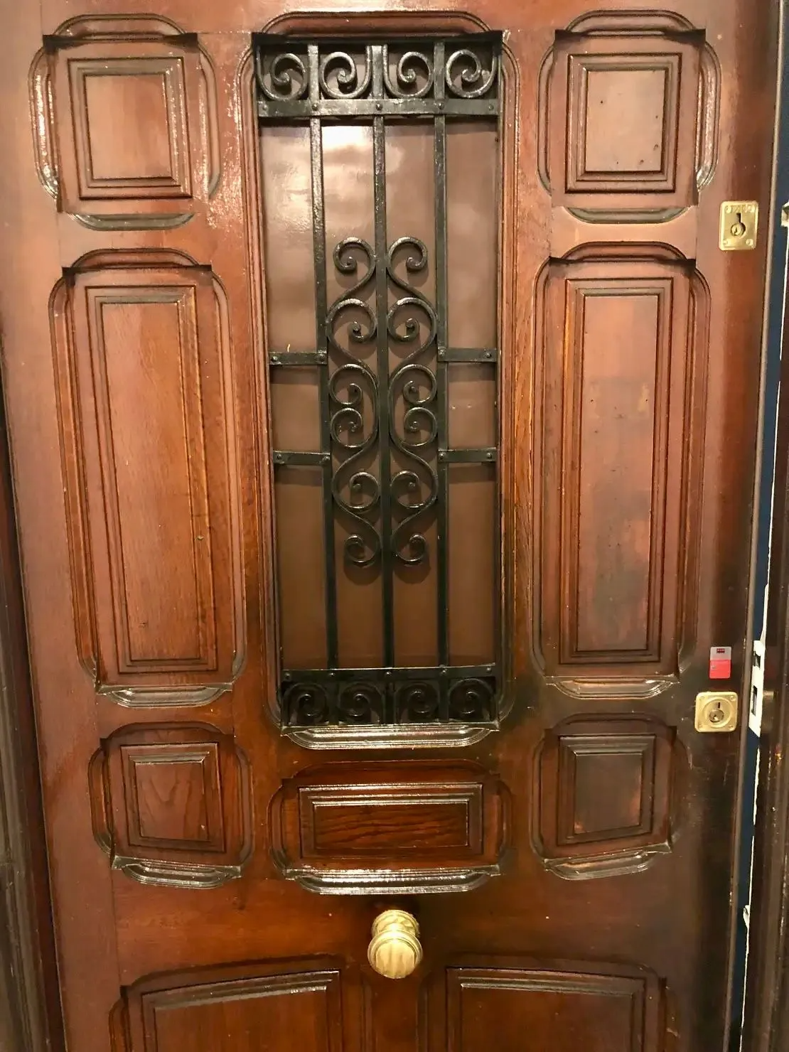 Puerta De Entrada Original Restaurada   MINIPISO En Madrid 1920w