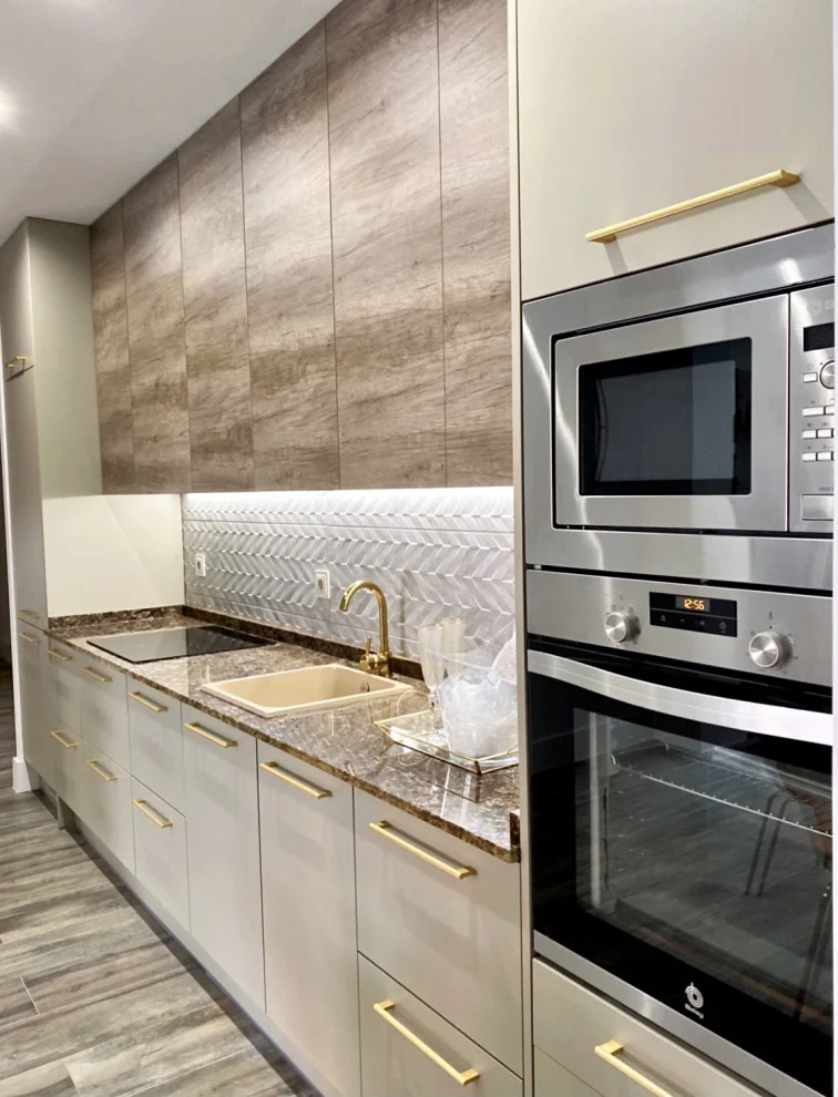 Proyecto Llave En Mano En Piso De Lujo En Madrid.  Cocina